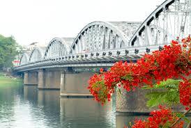 Puente Trang Tien